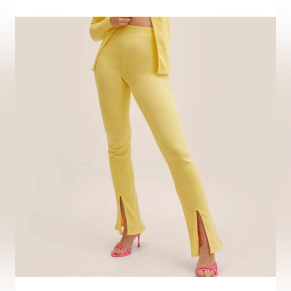 Mango Women’s Yellow Ribbed Front Slits Flare Pants Size Medium NWT